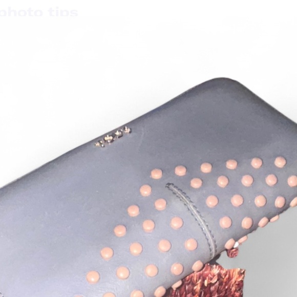 💎 TOD’S Studded Leather Zip Wallet - Picture 2 of 5